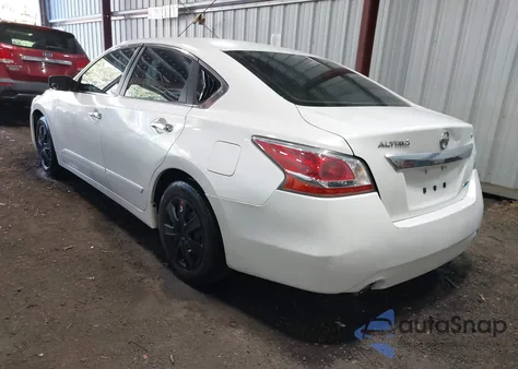 2014 Nissan Altima 2.5 S z USA, uszkodzony, nr VIN 1N4AL3APXEC281096